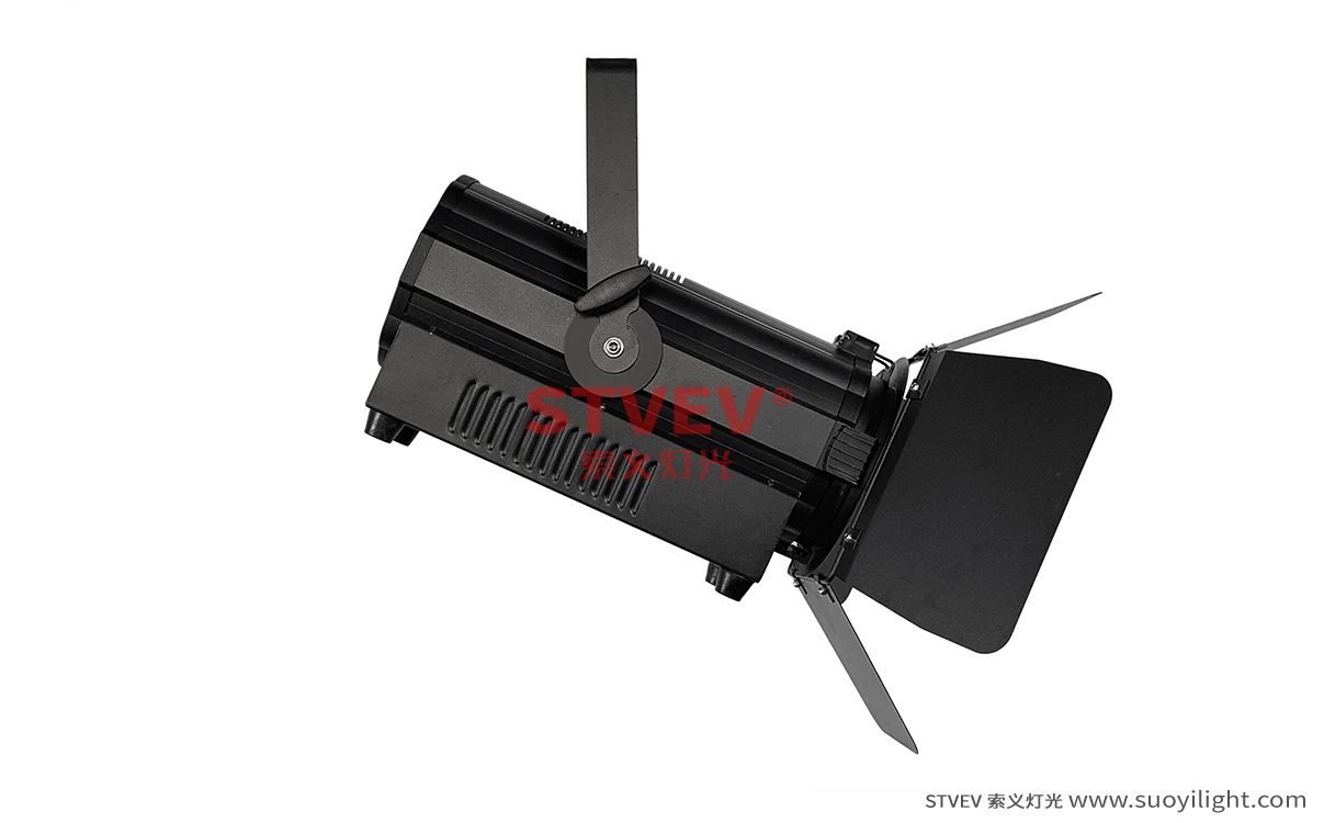 Iceland300W LED变焦聚光灯
